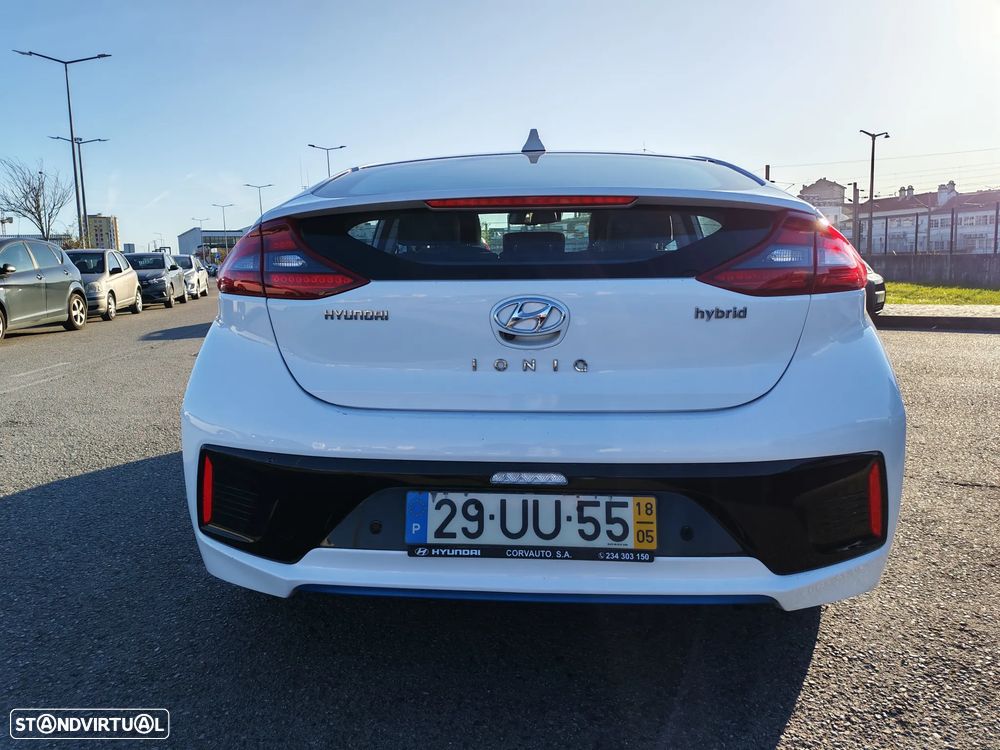 Hyundai Ioniq 1.6 GDI HEV Hybrid Tech - 4