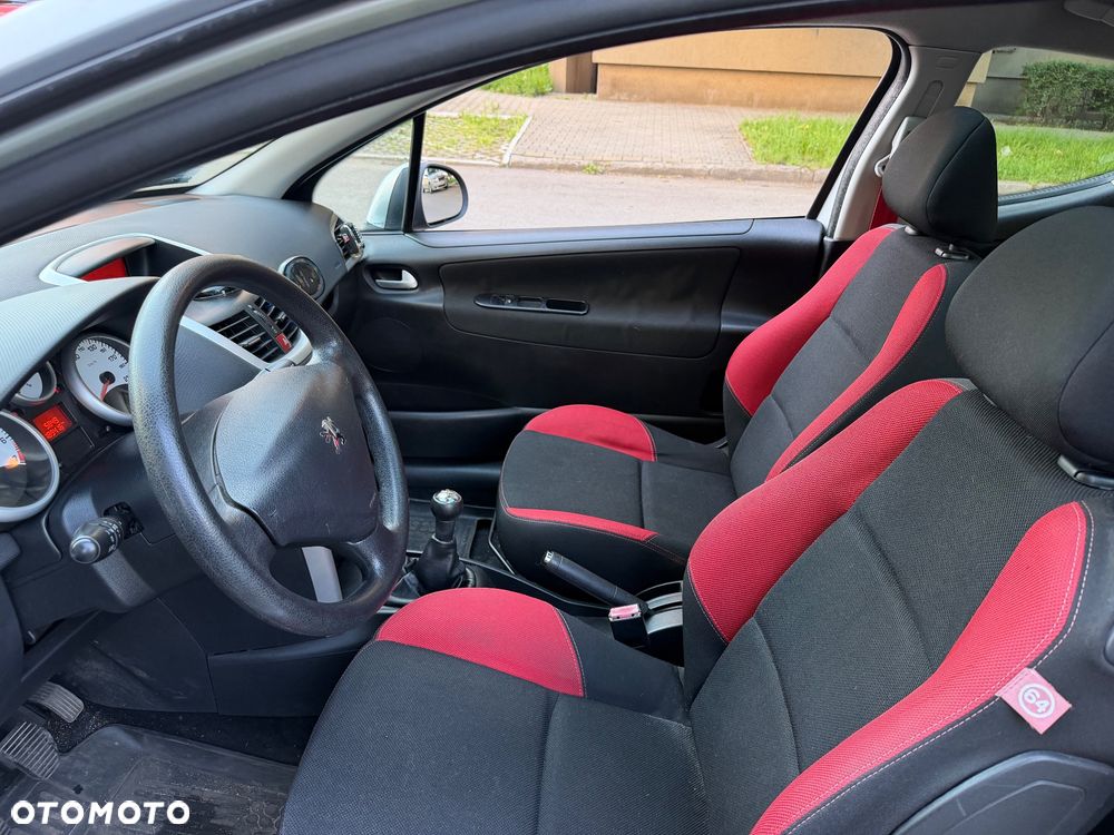 Peugeot 207 1.4 16V Trendy - 5