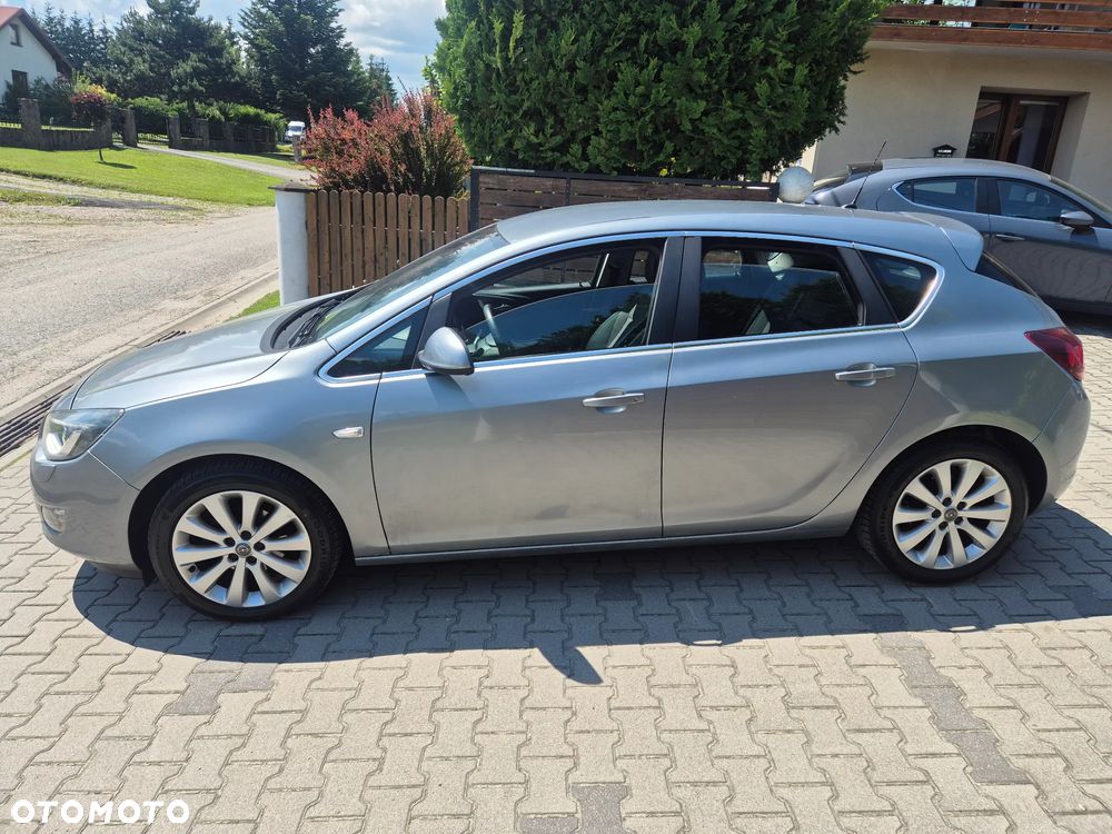 Opel Astra 1.4 Turbo Cosmo - 8