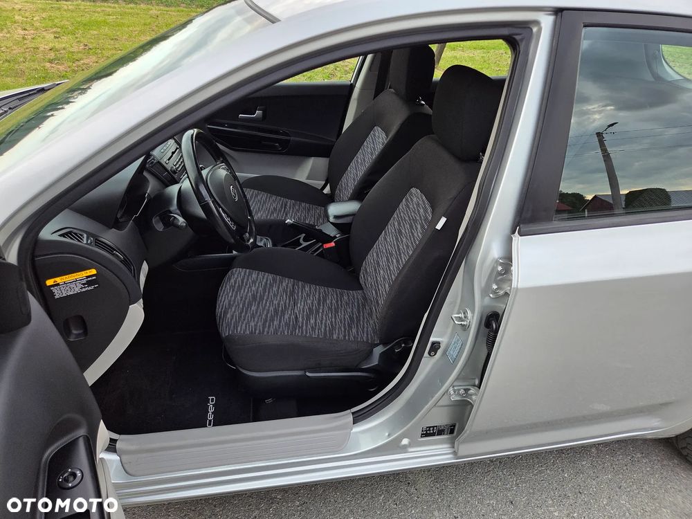 Kia Ceed 1.6 Comfort + - 13