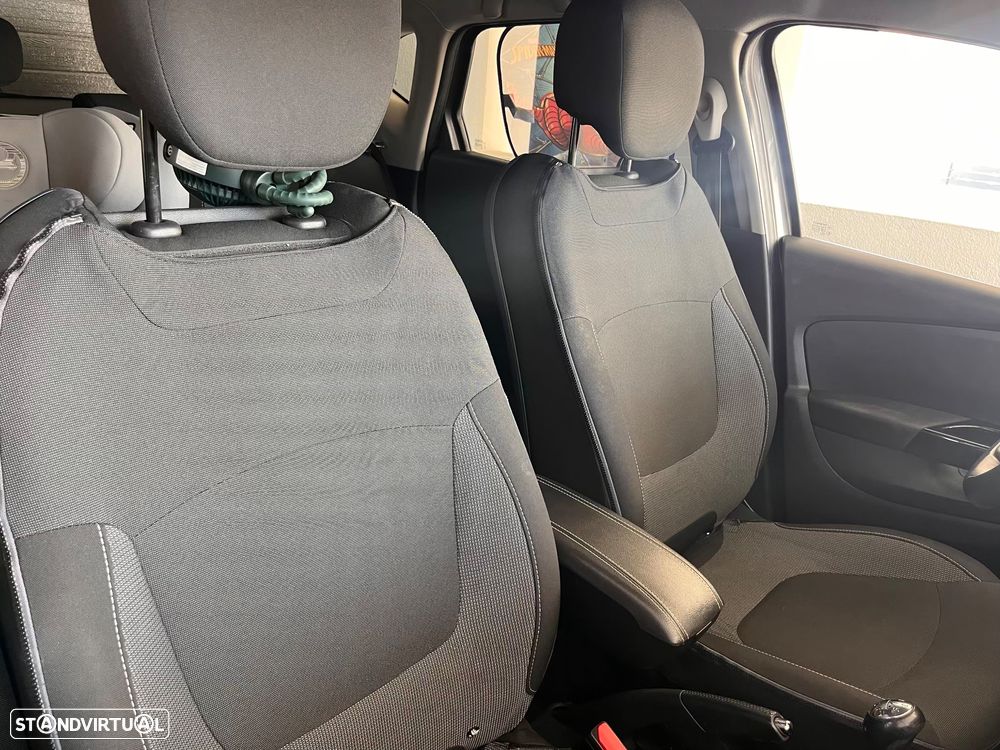 Renault Captur 1.5 dCi - 11