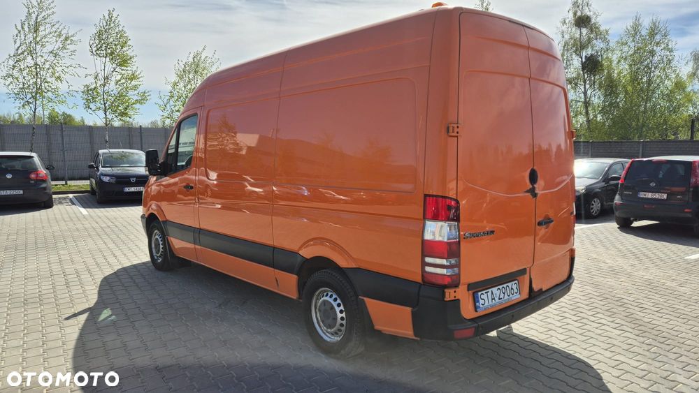 Mercedes-Benz Sprinter - 4