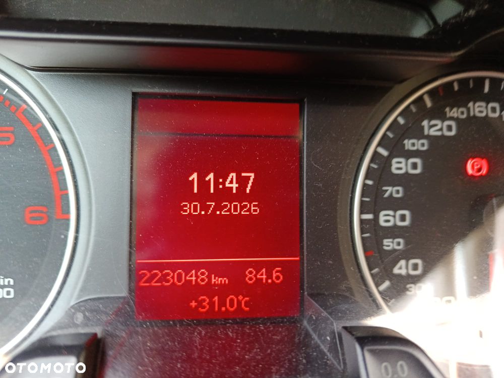 Audi A4 Avant 2.0 TDI - 10