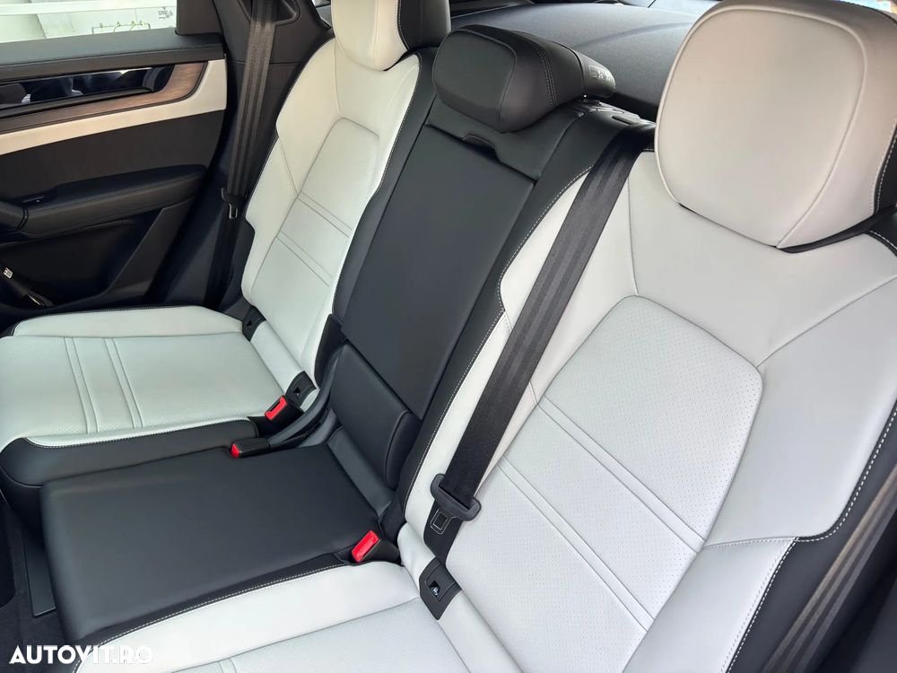 Porsche Cayenne Coupe E-Hybrid Tiptronic S Black Edition - 29