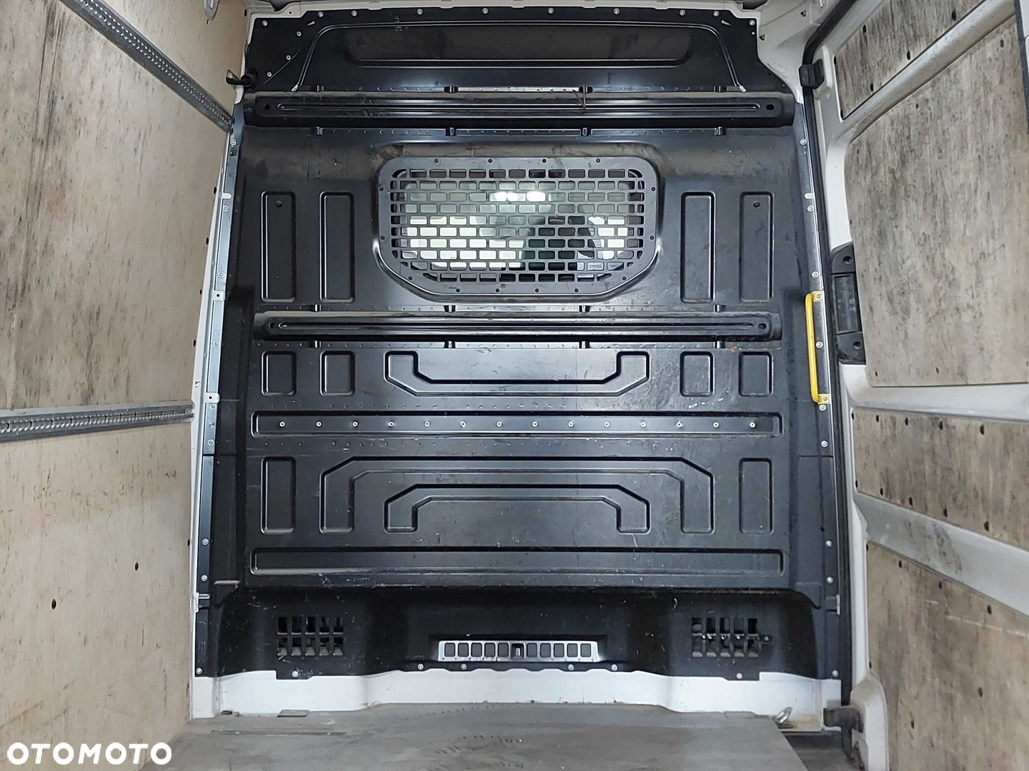 Volkswagen Crafter - 31
