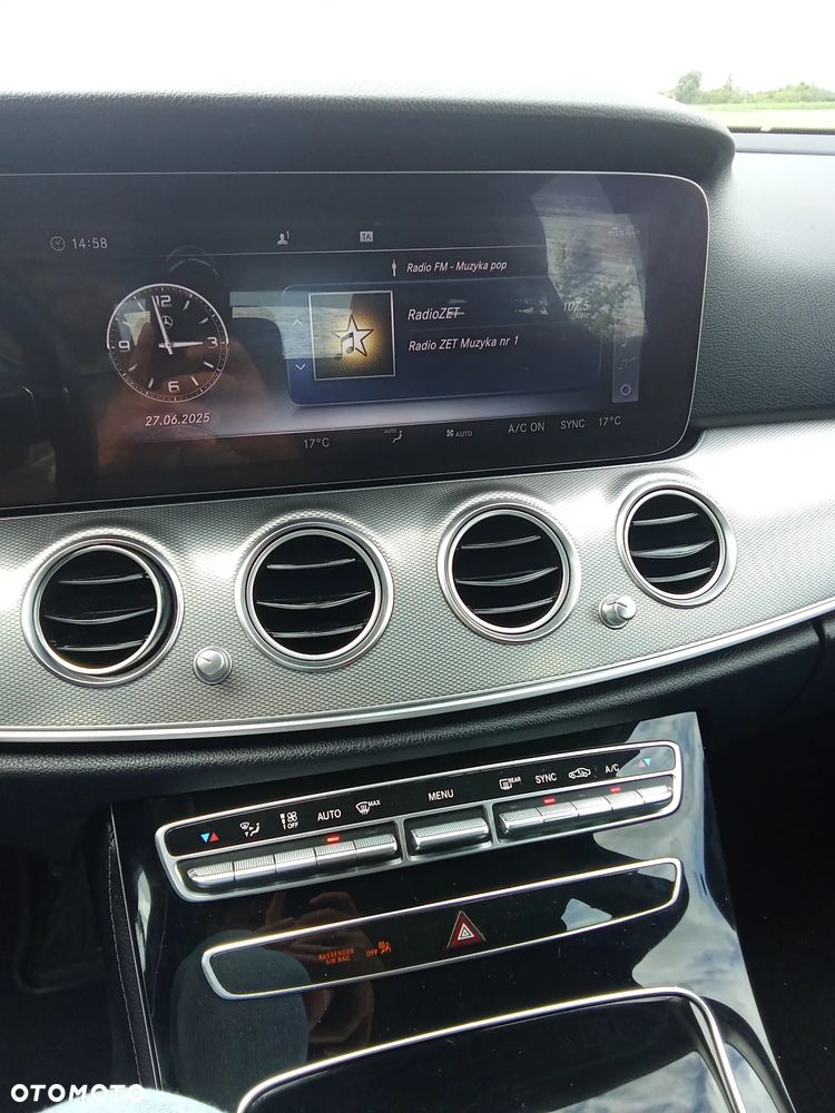 Mercedes-Benz Klasa E 200 d 9G-TRONIC - 9