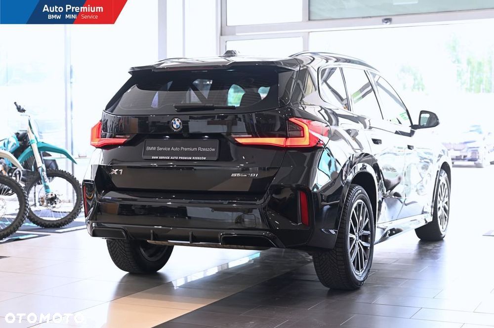 BMW X1 sDrive18i sport - 17