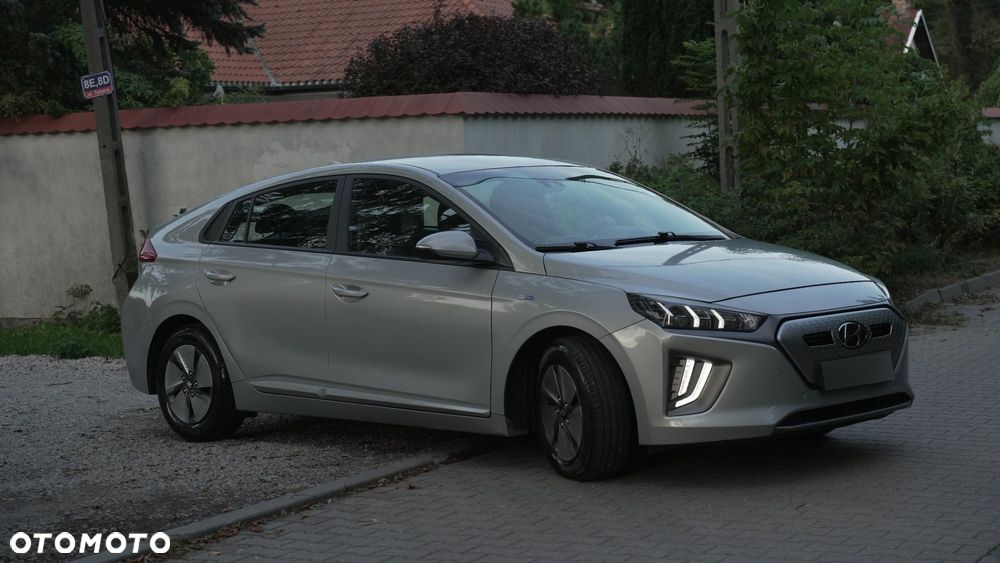 Hyundai IONIQ hybrid Premium - 9