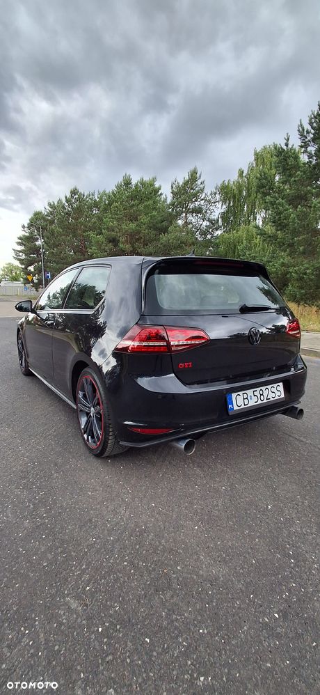Volkswagen Golf 2.0 TSI BMT GTI DSG - 11