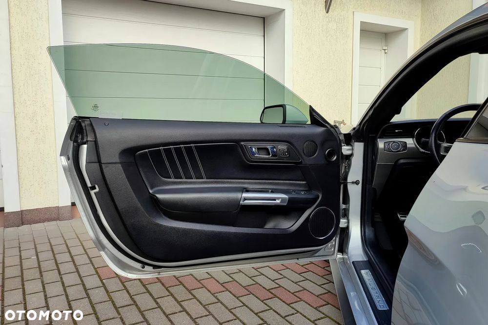 Ford Mustang 2.3 Eco Boost - 21