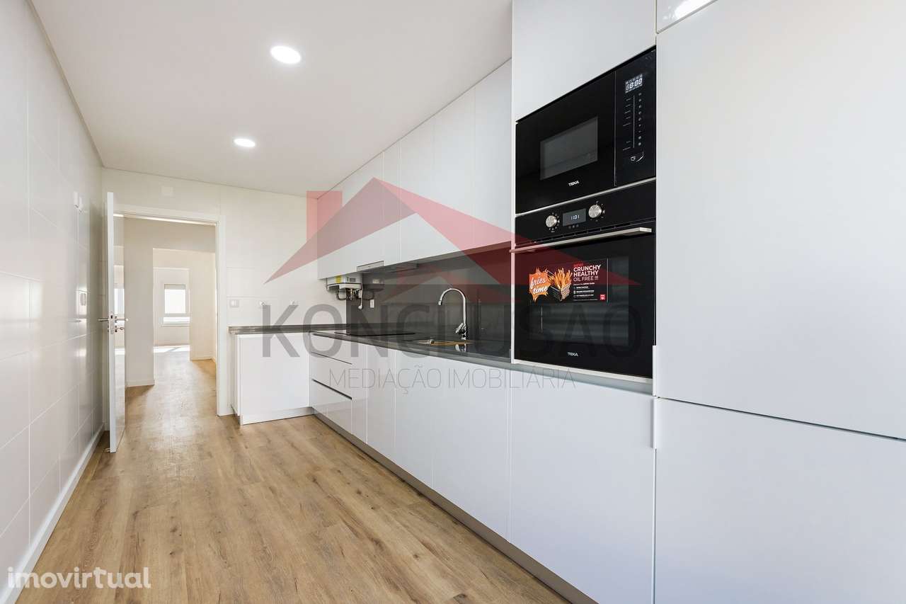 "T3 totalmente remodelado com vista rio e estacionamento - Póvoa de... - Grande imagem: 3/25