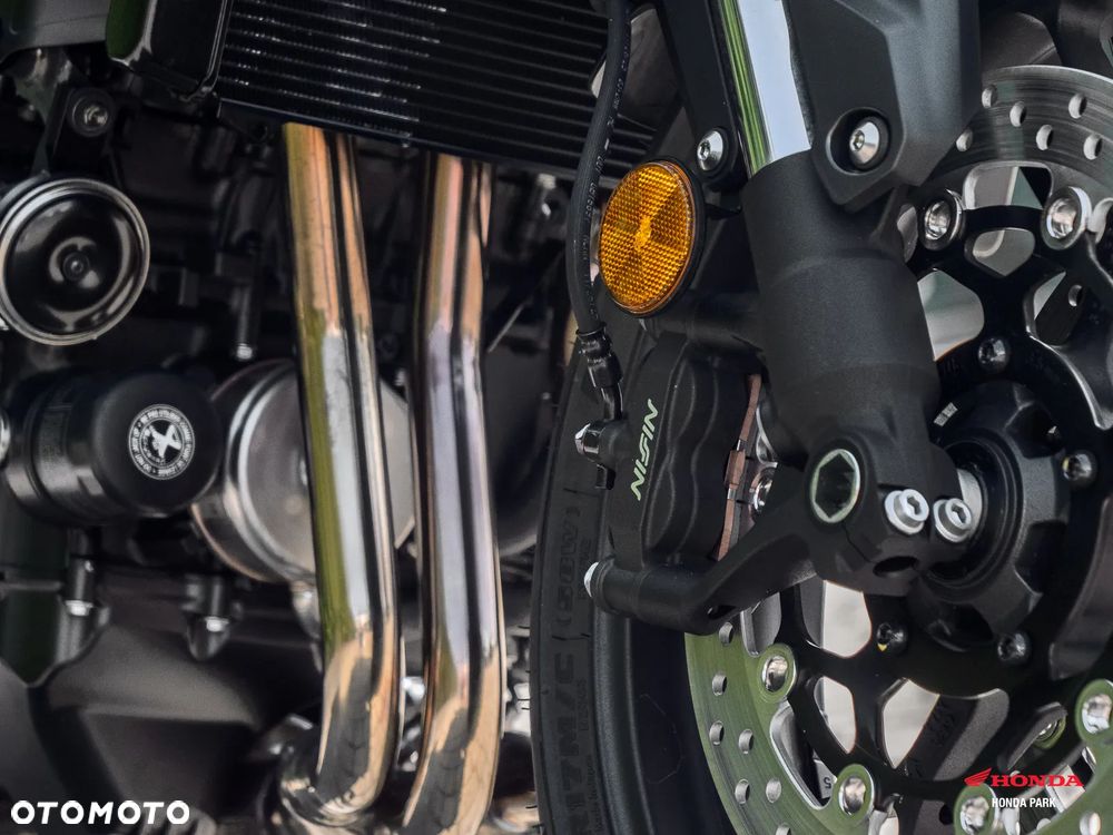 Honda CB - 11