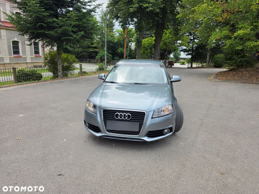 Audi A3 Sportback - 3