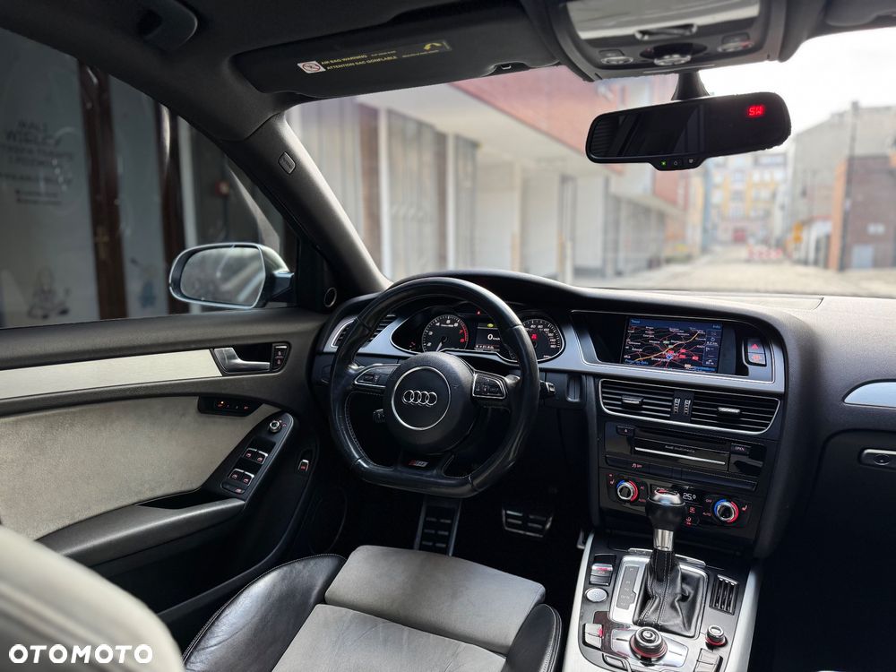 Audi S4 Limousine - 24