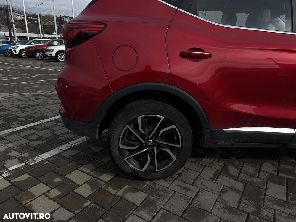 MG ZS 1.5 GSL 5MT Exclusive - 17