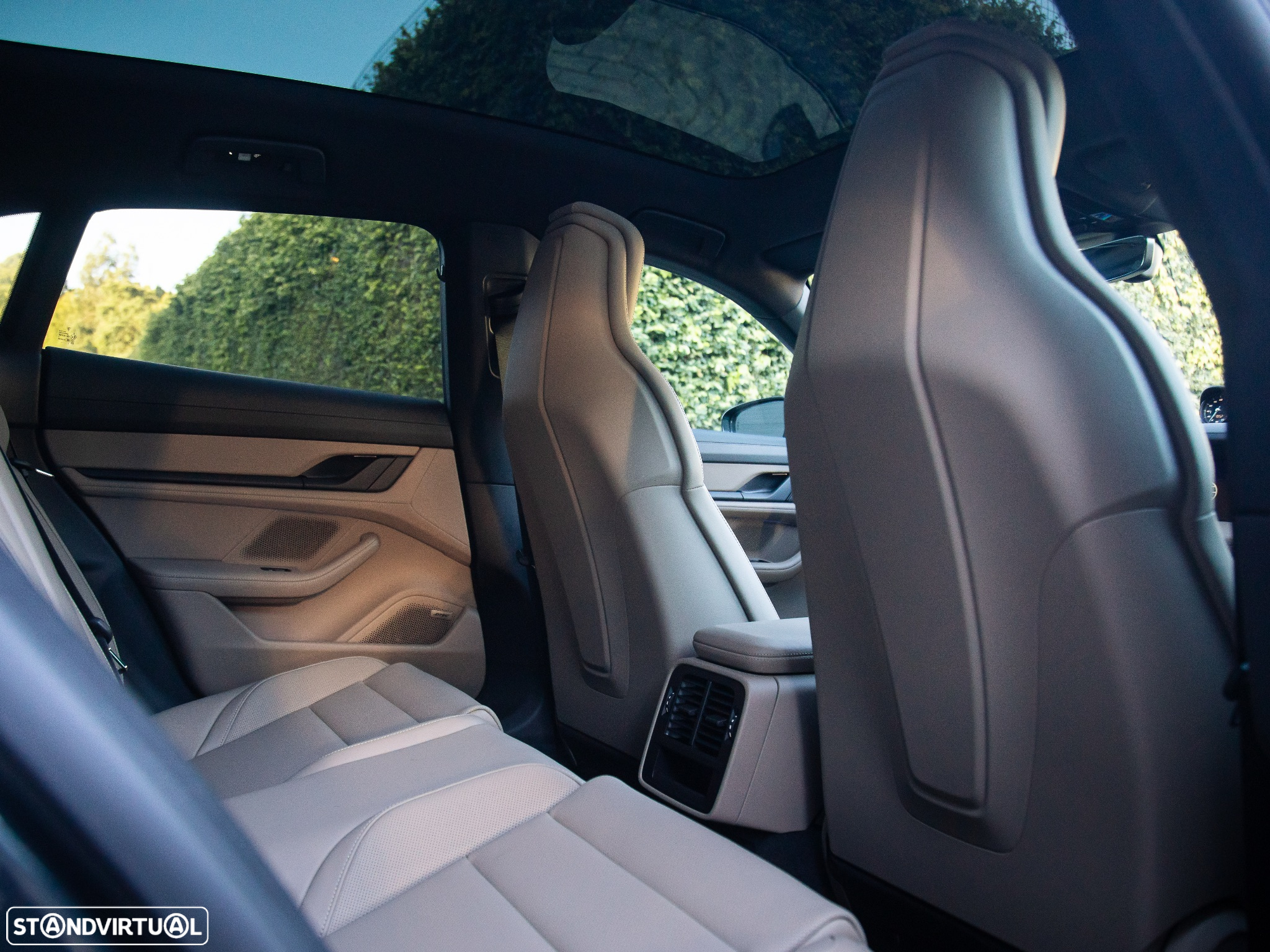 Porsche Taycan Cross Turismo 4S - 30