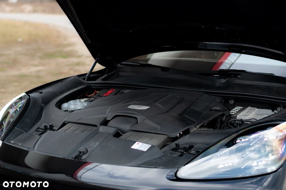 Porsche Cayenne S - 6