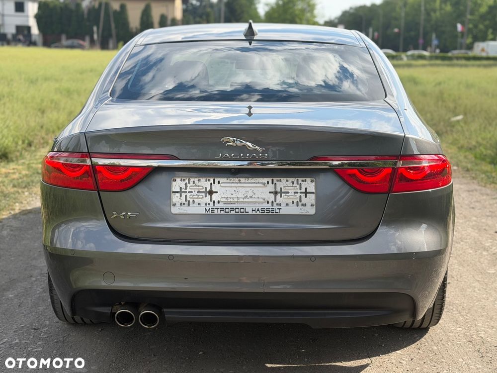 Jaguar XF 2.0 i4D Portfolio - 5