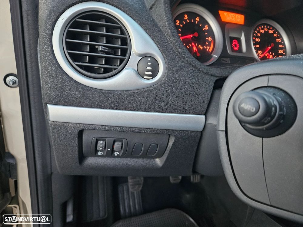 Renault Clio 1.2 16V Dynamique - 14