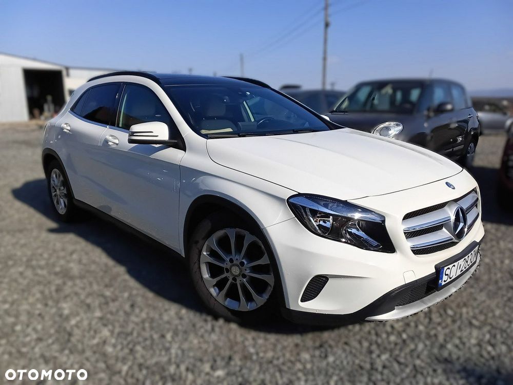 Mercedes-Benz GLA - 3