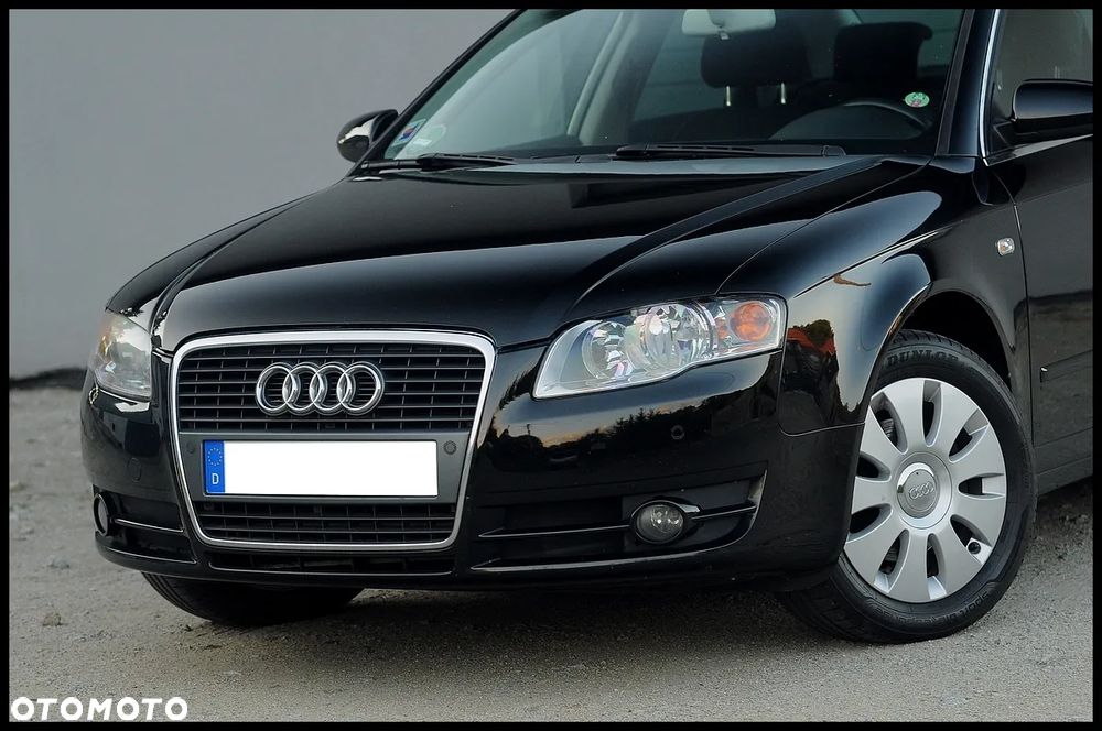 Audi A4 Limousine - 12