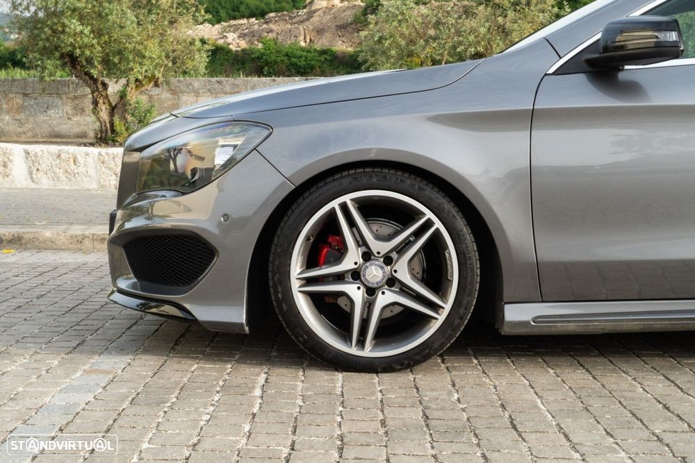 Mercedes-Benz CLA 180 d AMG Line - 22