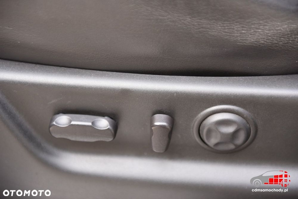 Cadillac Escalade - 35