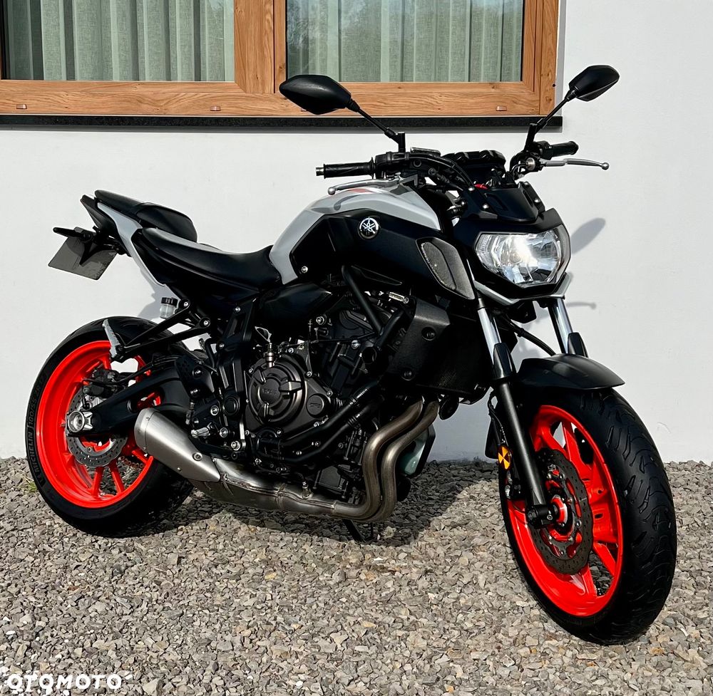 Yamaha MT - 1