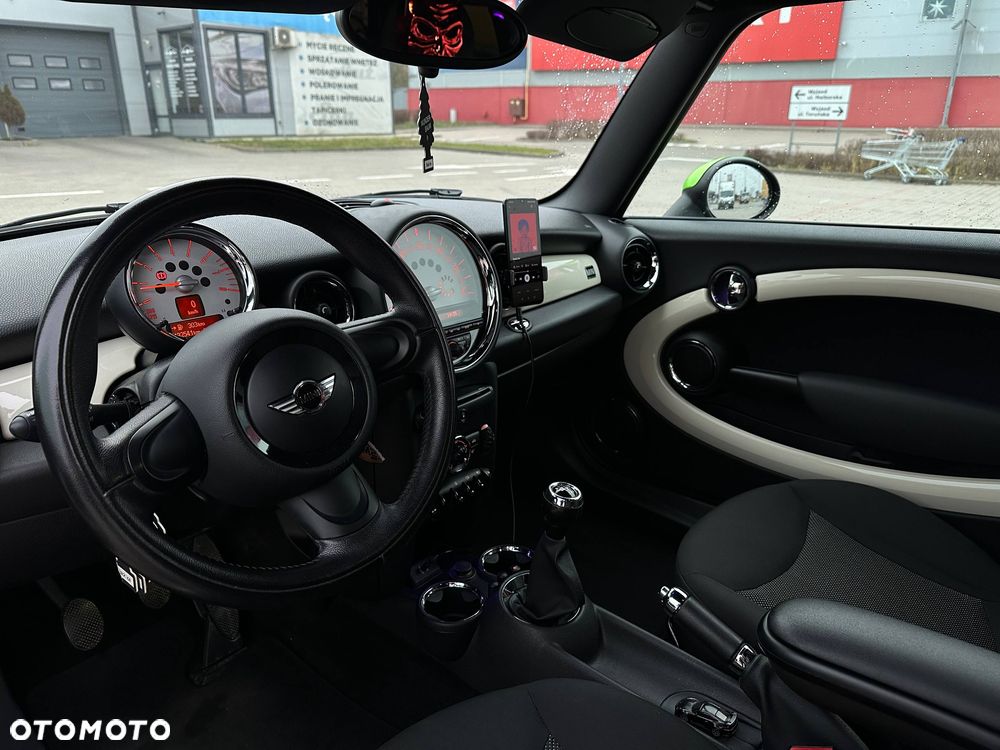 MINI ONE Standard - 7