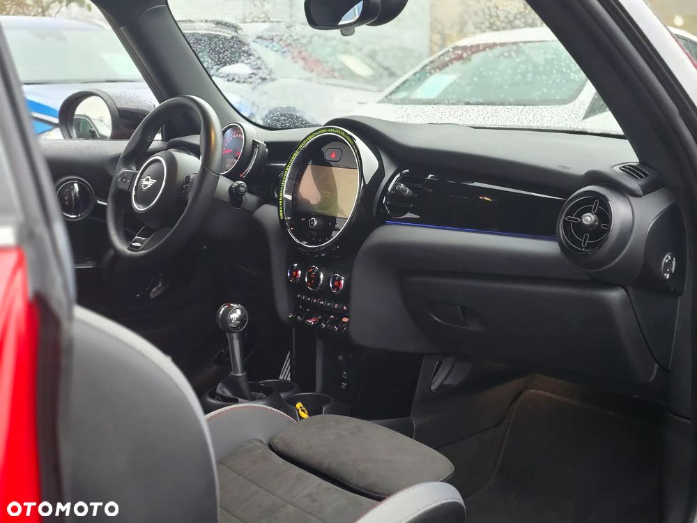 MINI John Cooper Works - 16