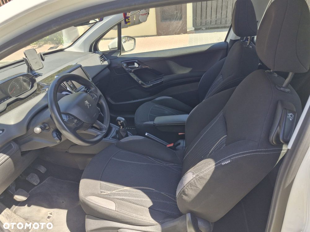 Peugeot 208 PureTech 82 Active - 5