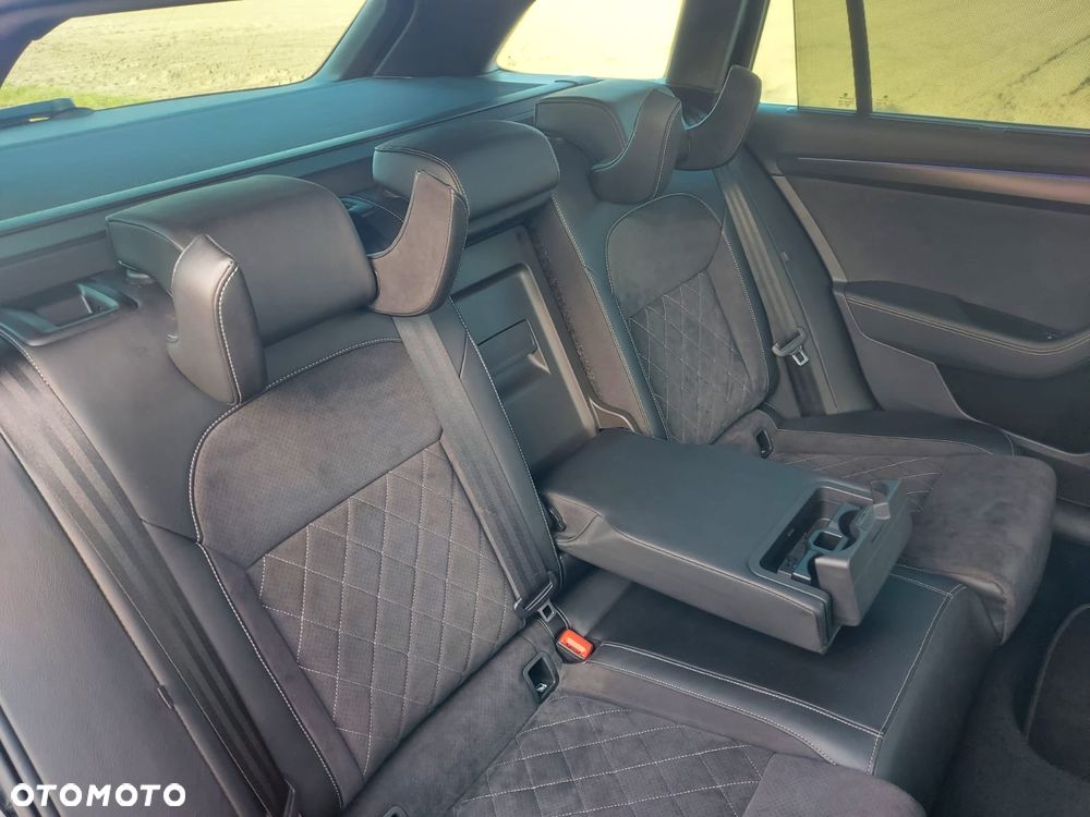 Skoda Superb 2.0 TDI DSG Sportline - 13