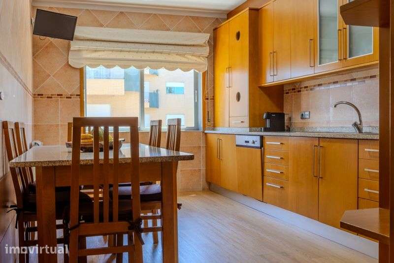Apartamento T3 Duplex - Grande imagem: 5/8