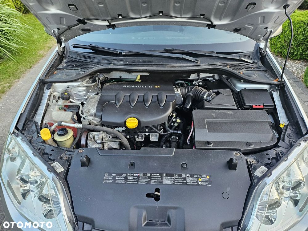 Renault Laguna 1.6 Authentique - 13