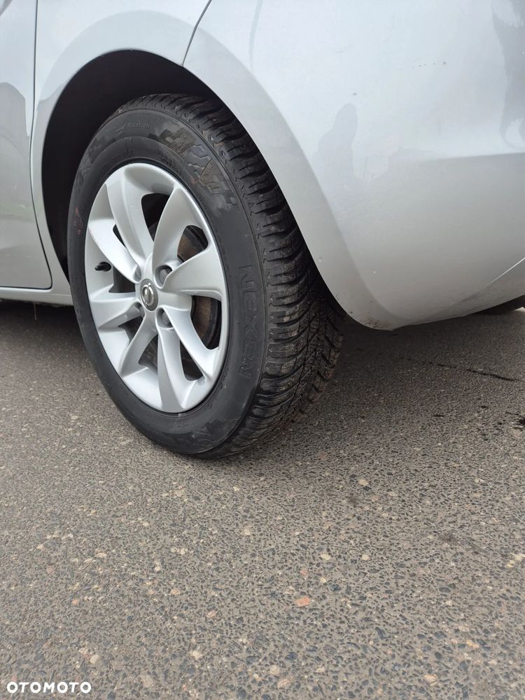 Opel Corsa 1.4 Innovation - 17