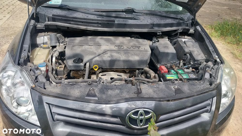 Toyota Auris - 11
