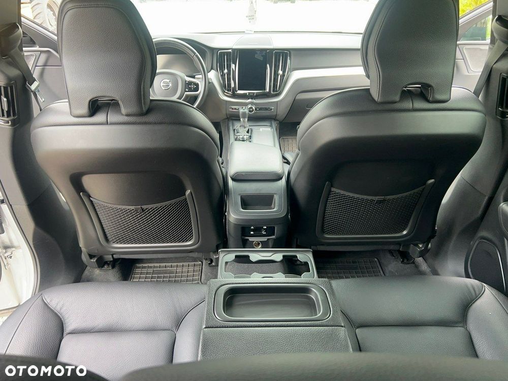 Volvo XC 60 D4 R-Design - 7