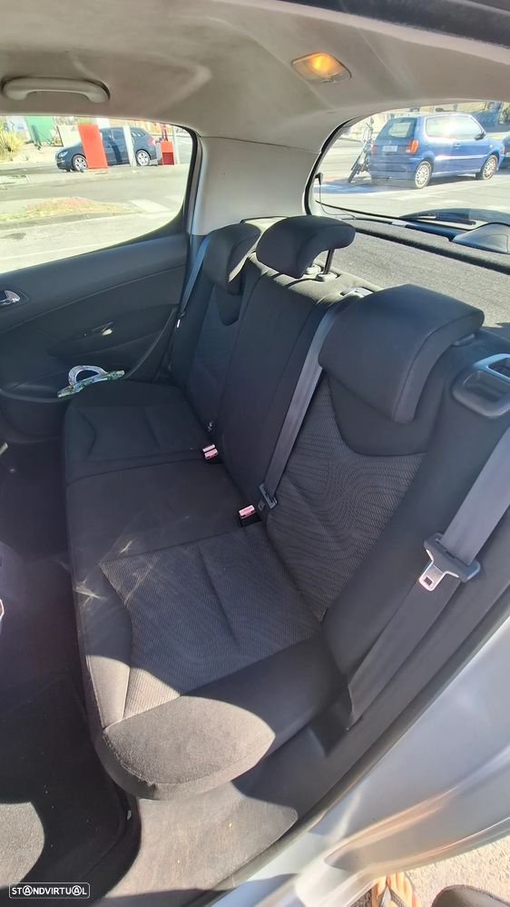 Peugeot 308 1.6 HDi Executive - 14