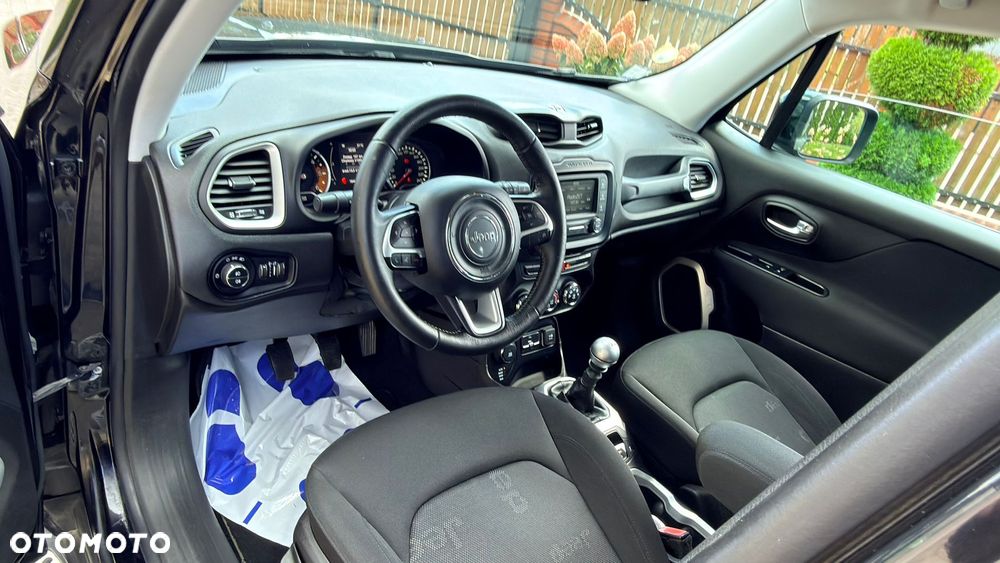 Jeep Renegade - 30