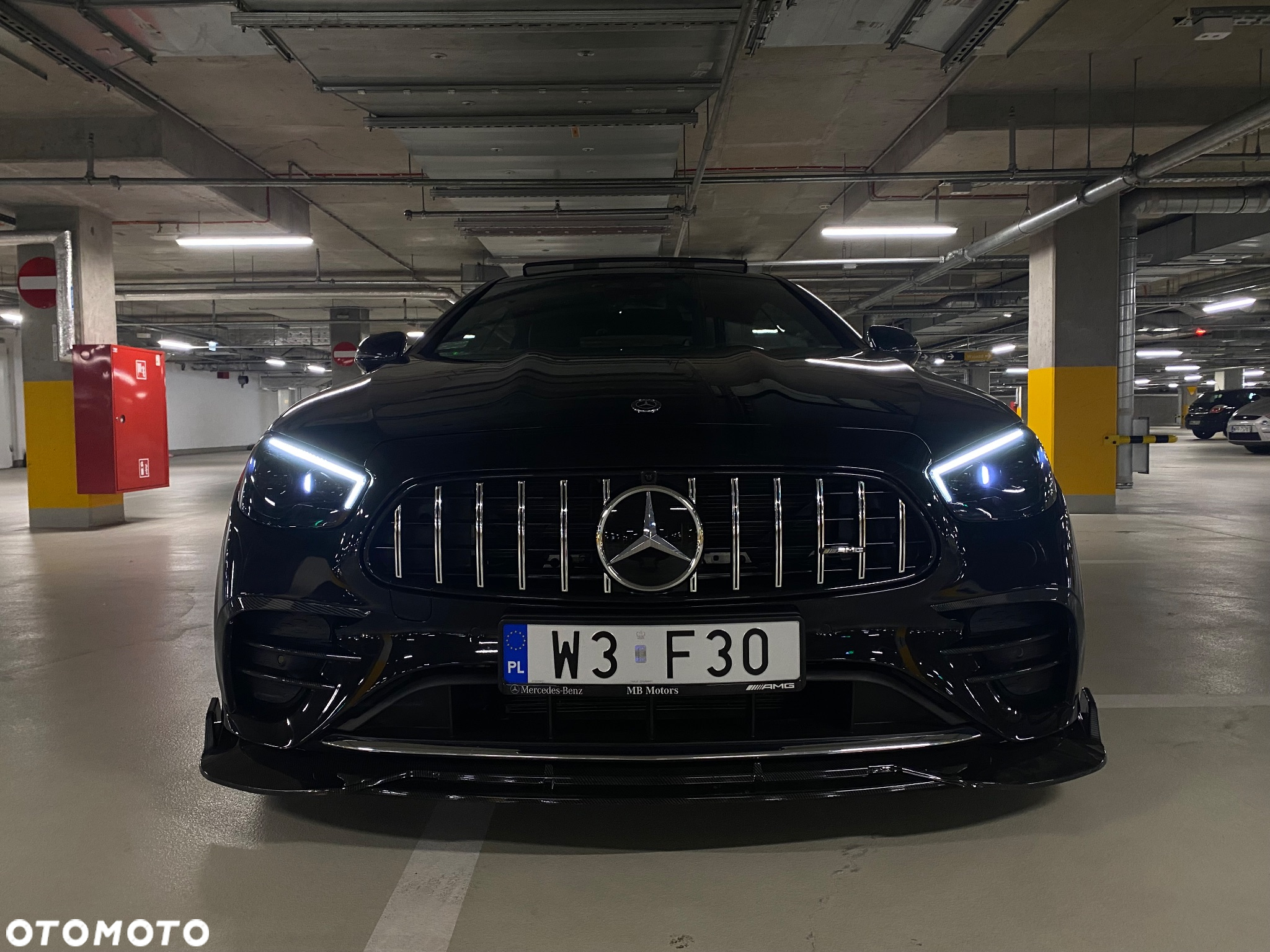 Mercedes-Benz Klasa E AMG 53 Coupe 4-Matic+ 9G-TRONIC - 23