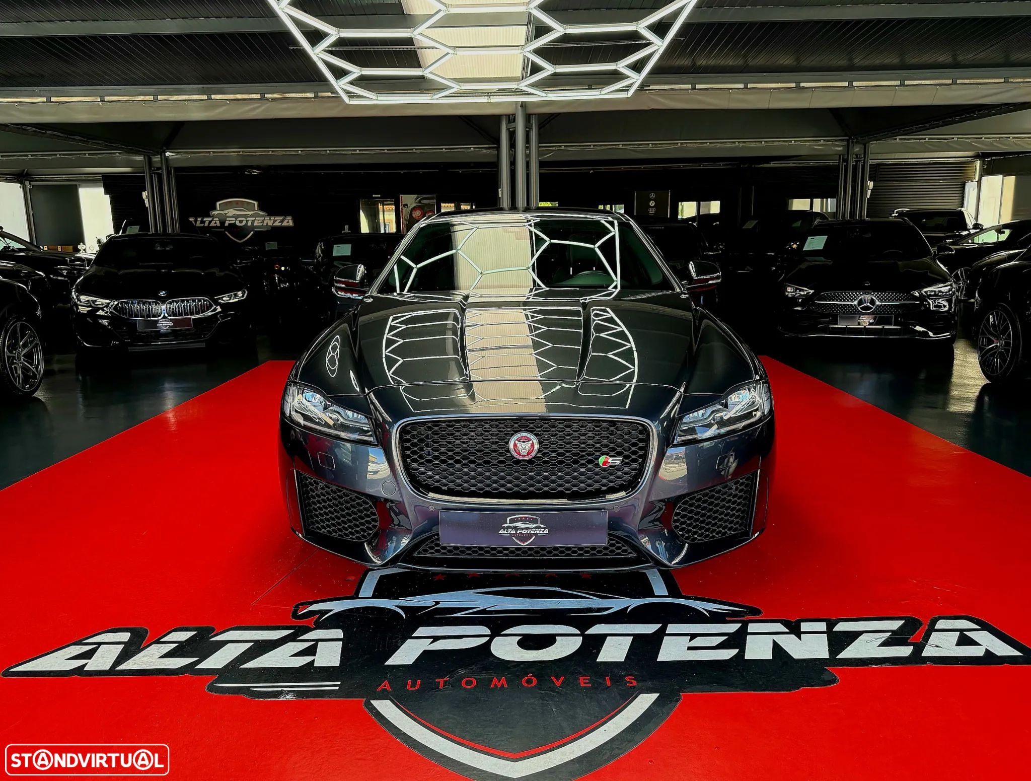 Jaguar XF 3.0 TDV6 300 Sport - 1