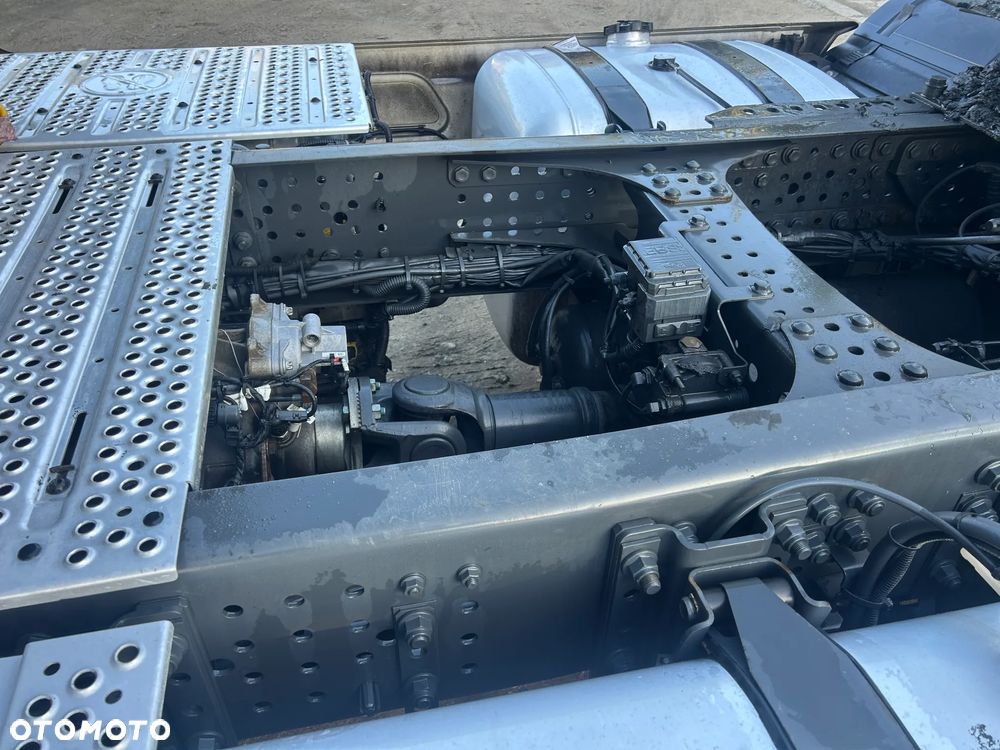 Mercedes-Benz ACTROS 1848 GIGASPACE + SCHMITZ 2017 ZESTAW CAŁY CZARNY / RETARDER / NOWY TACHOGRAF / KSENONY / FULL SPOJLERY / 2 ZBIORNIKI PALIWOWE / SCHMITZ JOLODA / ZAMKNIĘCIE CELNE - 10