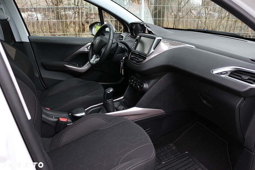 Peugeot 2008 1.6 VTi Active - 13