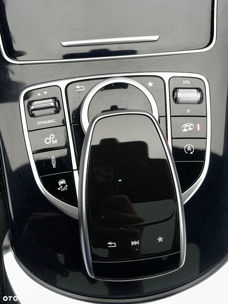 Mercedes-Benz Klasa C AMG 63 - 18