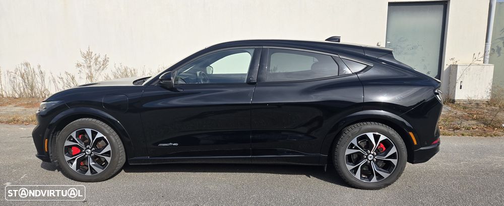Ford Mustang Mach-E AWD PREMIUM - 3