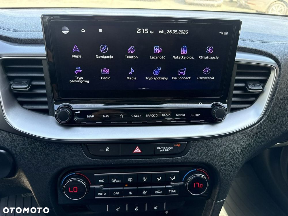 Kia Ceed - 40