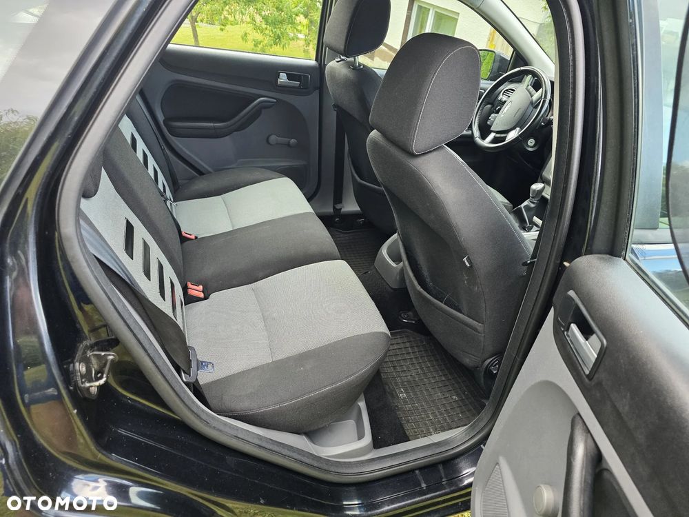Ford Focus - 14