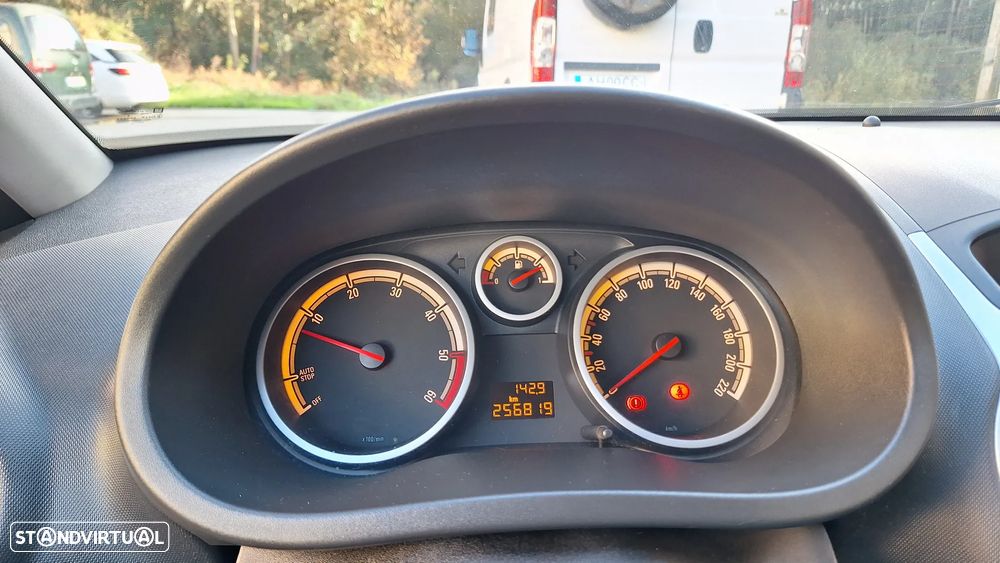 Opel Corsa - 8