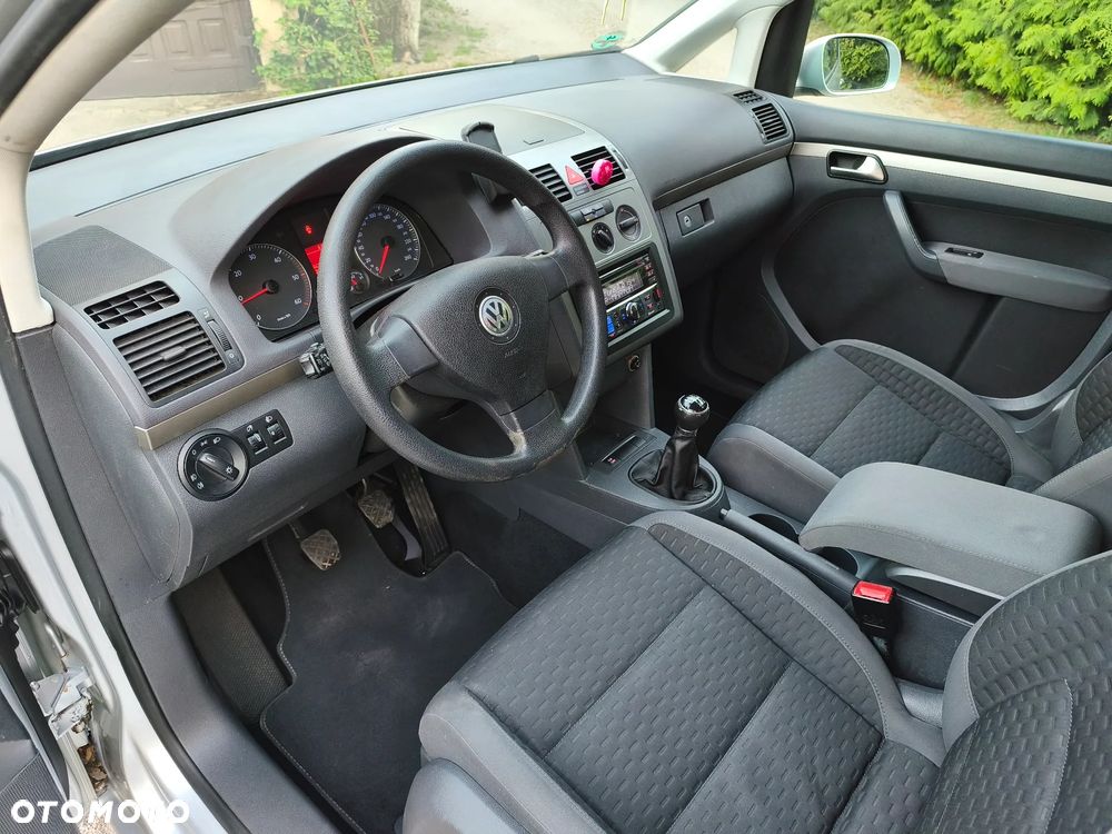 Volkswagen Touran 1.9 TDI DPF Trendline - 32