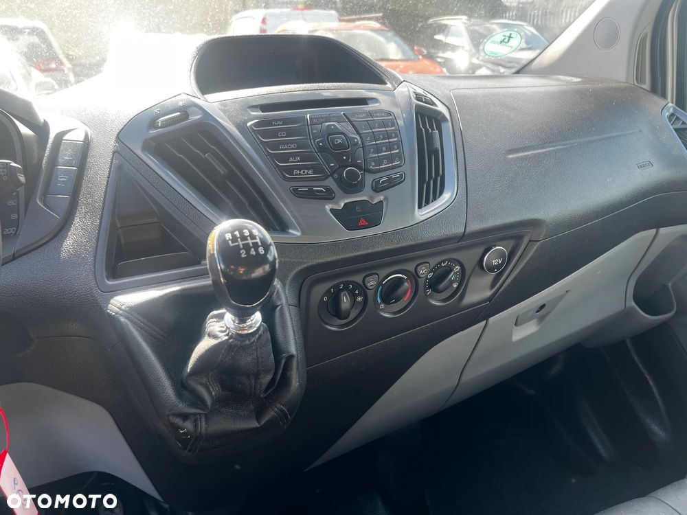Ford Transit Custom - 8
